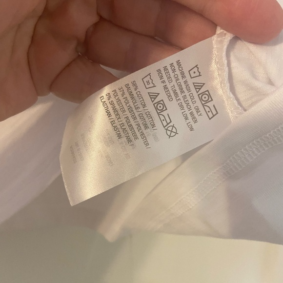 Susan Graver Weekend White Top Medium - Picture 3 of 6